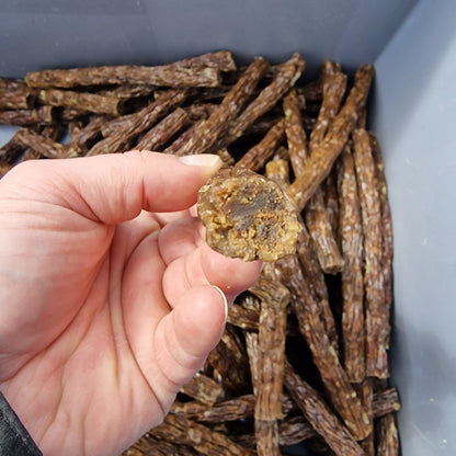 Lam Vleessticks – 100% Lam – 1 kg (circa 35 stuks) – Natuurlijke Gedroogde Hondensnack